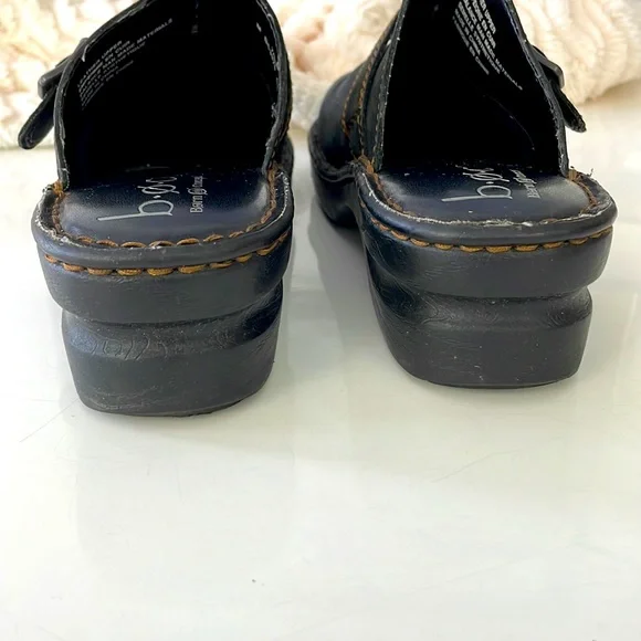 boc Ladies Clogs. Buckled Feature. Size 7/38 - Picture 4 of 12
